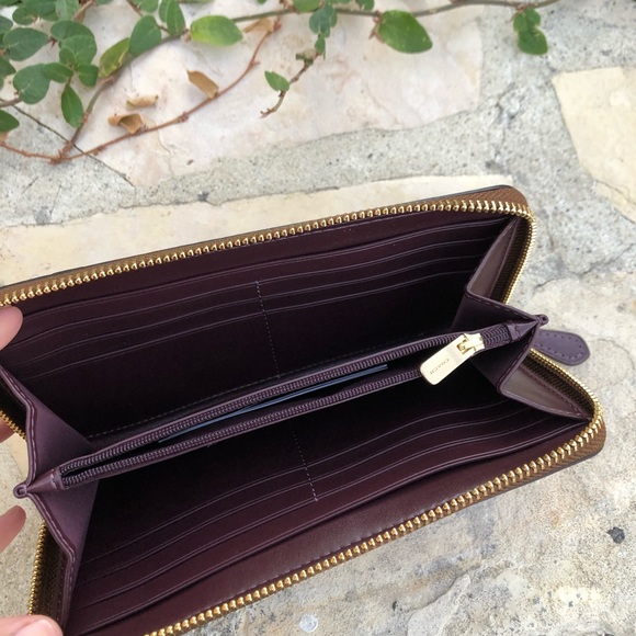 NWT Coach Floral Accordion Zip around wallet - Picture 5 of 7